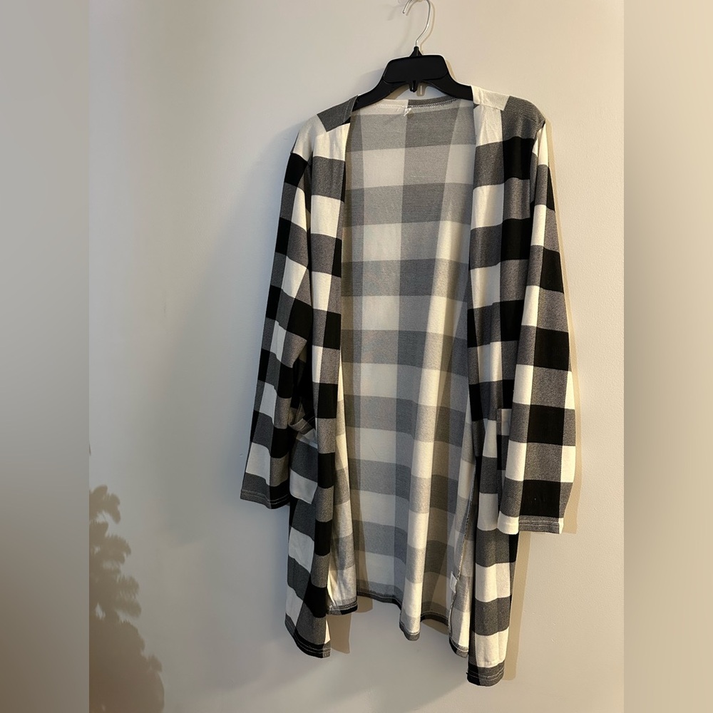 Black and White Plaid Open Cardigan